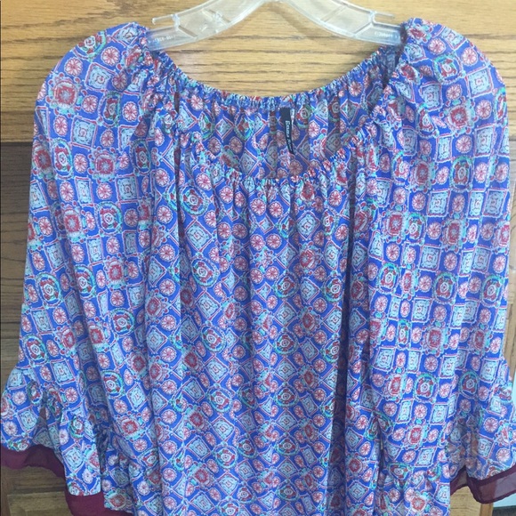 Awesome Top - Picture 1 of 5